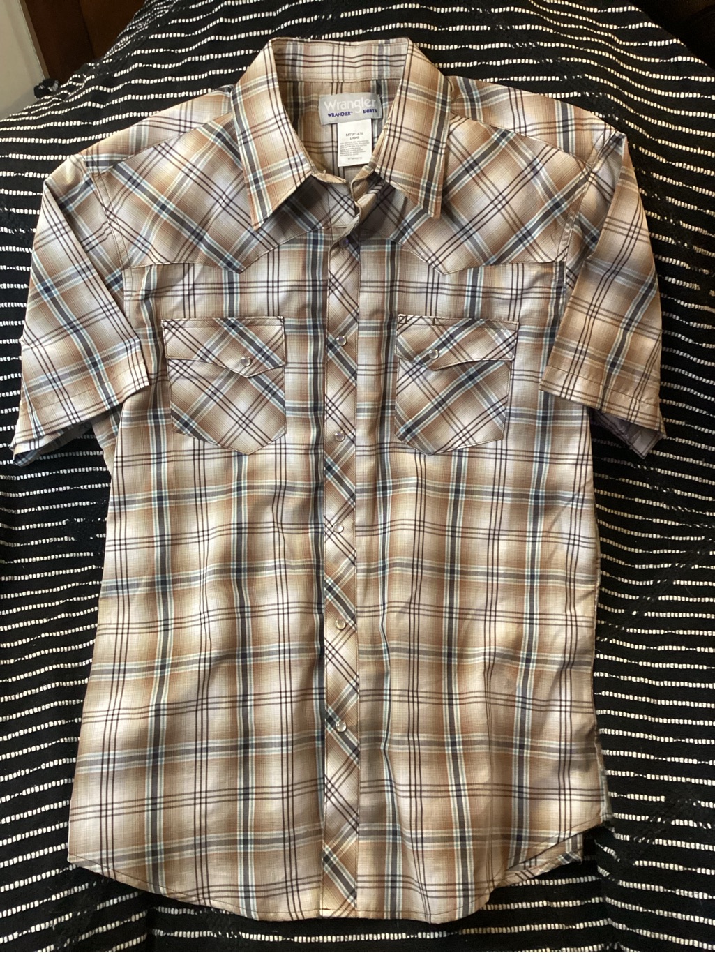 Wrangler Men’s Short Sleeve Plaid Pearl Snap Button-Up Shirt Size Large (K)
